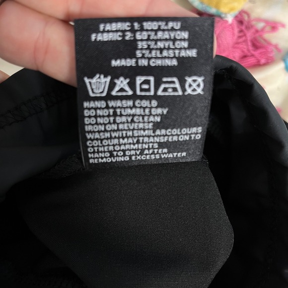 Killstar  Matte Vinyl Leggings With Studs And Gothic Cross‎ Inset Size M - Picture 7 of 7